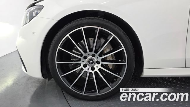 Mercedes-Benz E-Class E350 4MATIC AMG Line Edition