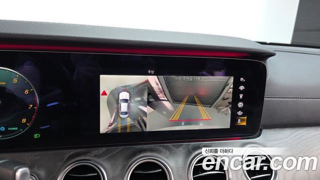 Mercedes-Benz E-Class E350 4MATIC AMG Line Edition