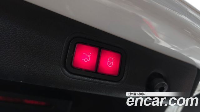 Mercedes-Benz E-Class E350 4MATIC AMG Line Edition