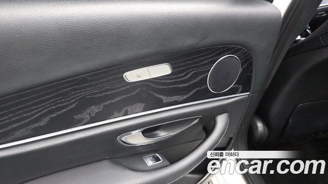 Mercedes-Benz E-Class E200 Avantgarde