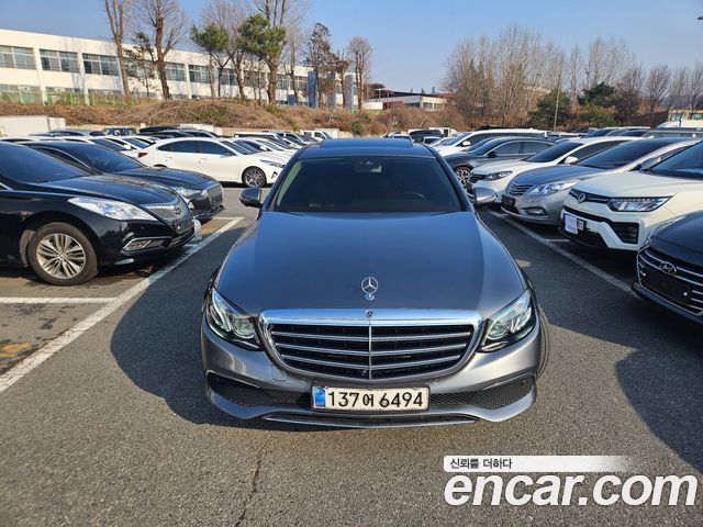 Mercedes-Benz E-Class E300 Exclusive
