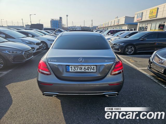 Mercedes-Benz E-Class E300 Exclusive