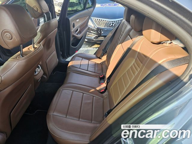 Mercedes-Benz E-Class E300 Exclusive