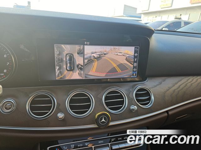 Mercedes-Benz E-Class E300 Exclusive