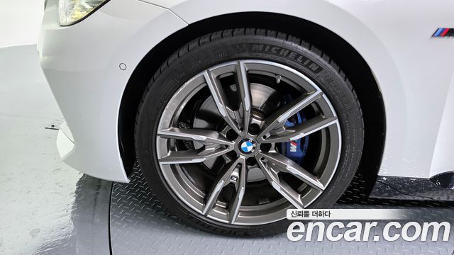 BMW 2-Series M240i xDrive Coupe