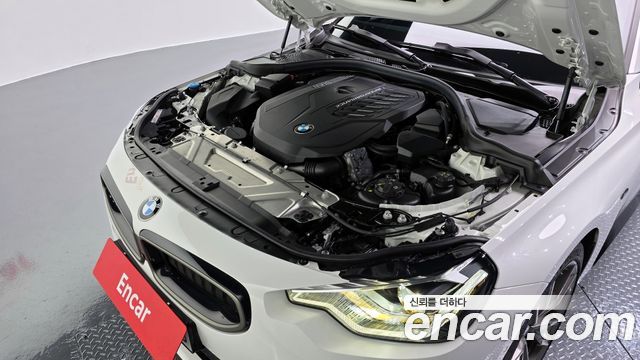 BMW 2-Series M240i xDrive Coupe