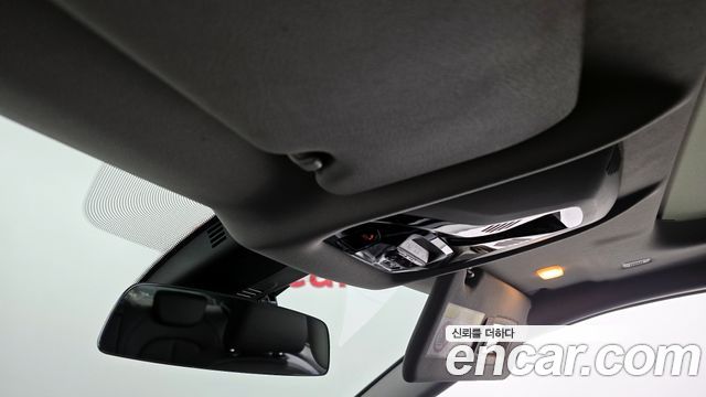 BMW 2-Series 220i Advantage