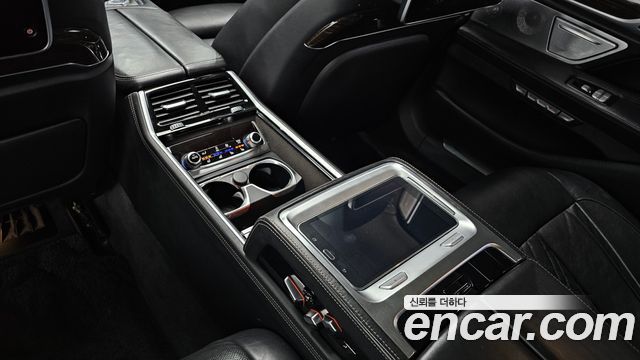 BMW 7-Series 750Li xDrive Prestige
