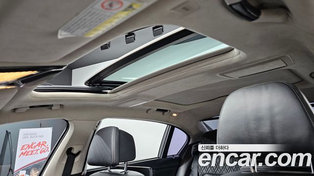 BMW 7-Series 750Li xDrive Prestige