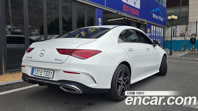 Mercedes-Benz CLA-Class CLA250 4MATIC