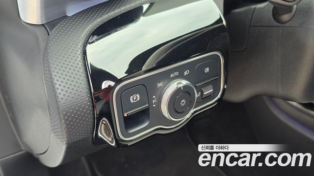 Mercedes-Benz CLA-Class CLA250 4MATIC