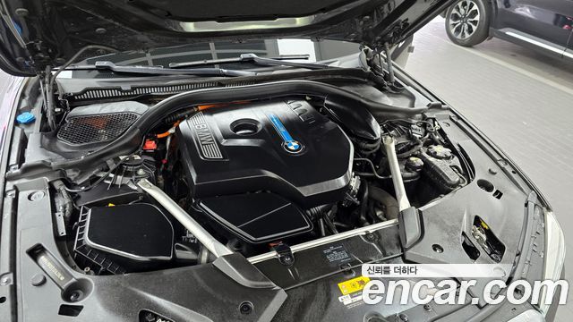 BMW 5-Series 530e M Sport