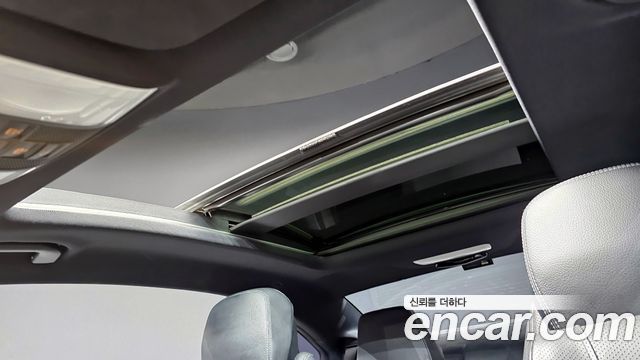 Mercedes-Benz E-Class E200 Coupe