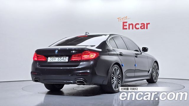 BMW 5-Series 530i M Sport Package Plus