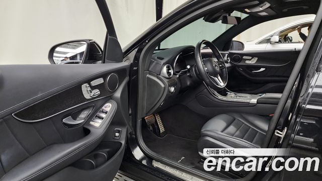 Mercedes-Benz GLC-Class GCL300 4MATIC Coupe