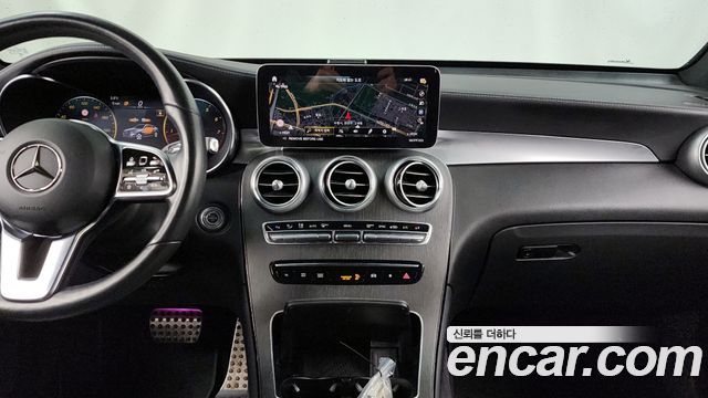 Mercedes-Benz GLC-Class GCL300 4MATIC Coupe