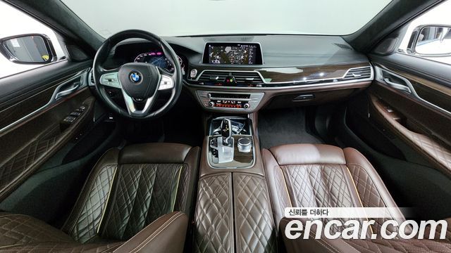 BMW 7-Series 740i Design Pure Excellence