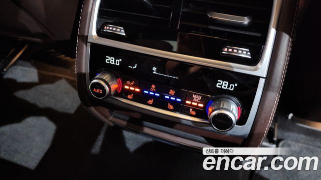 BMW 7-Series 740i Design Pure Excellence
