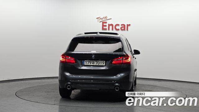 BMW 2-Series Luxury