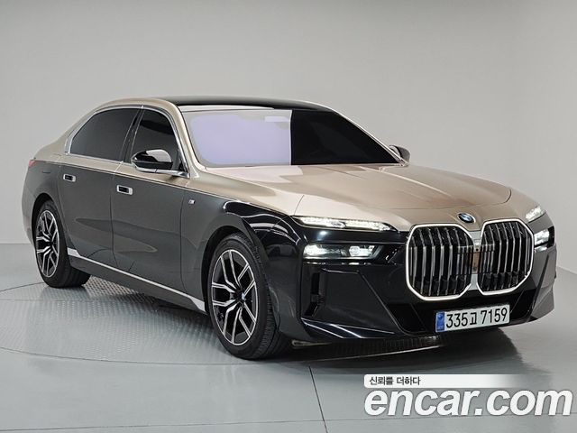 BMW 7-Series 740i xDrive M Sport