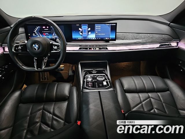 BMW 7-Series 740i xDrive M Sport