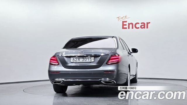 Mercedes-Benz E-Class E200 Avantgarde