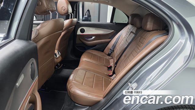 Mercedes-Benz E-Class E200 Avantgarde