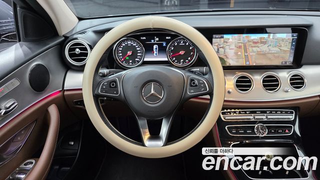 Mercedes-Benz E-Class E200 Avantgarde
