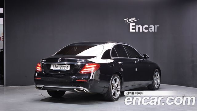 Mercedes-Benz E-Class E300 Avantgarde