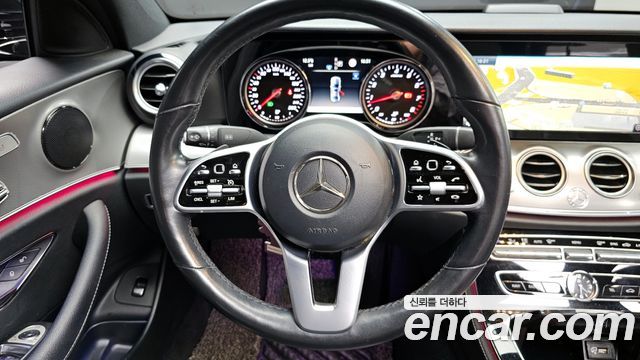 Mercedes-Benz E-Class E300 Avantgarde