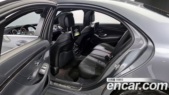 Mercedes-Benz S-Class S400L