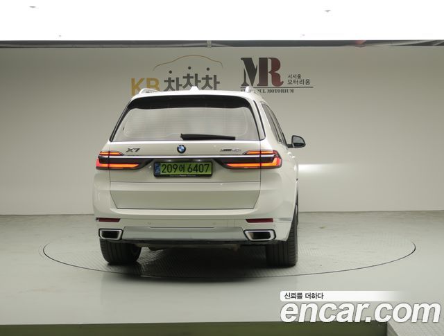 BMW X7 xDrive 40i Design Pure Excellence 6-Seater