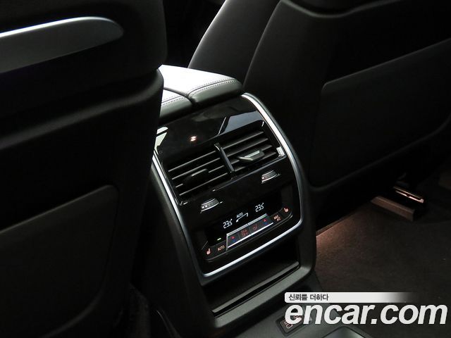 BMW X7 xDrive 40i Design Pure Excellence 6-Seater