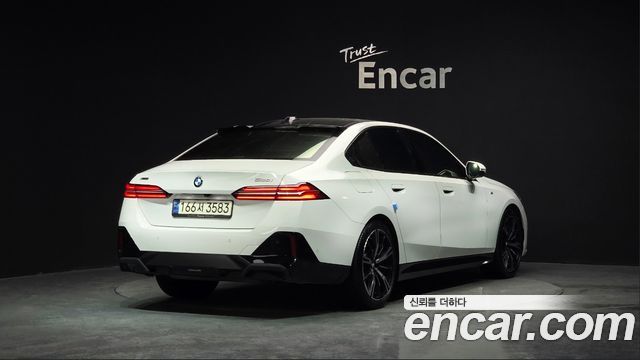 BMW 5-Series 530i xDrive M Sport