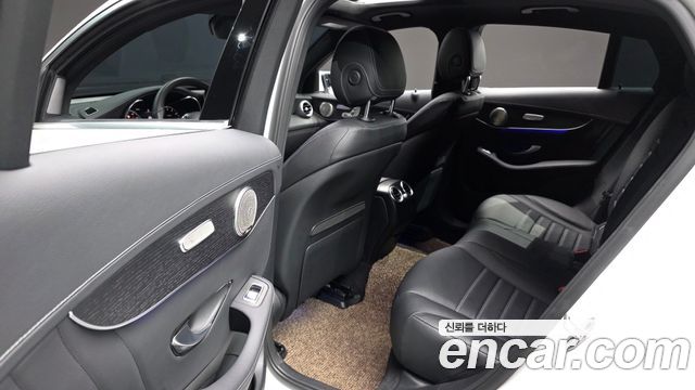 Mercedes-Benz GLC-Class GCL300 4MATIC Coupe