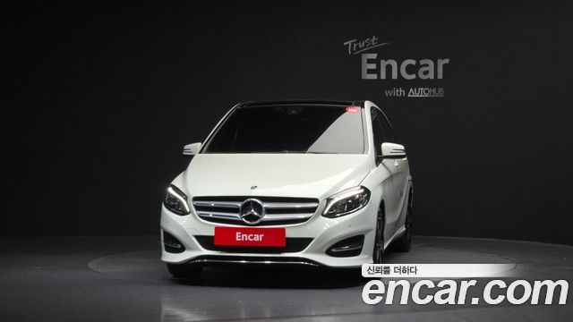 Mercedes-Benz B-Class B220