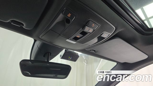 Mercedes-Benz B-Class B220