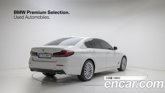 BMW 5-Series 530i Luxury