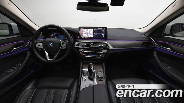 BMW 5-Series 530i Luxury