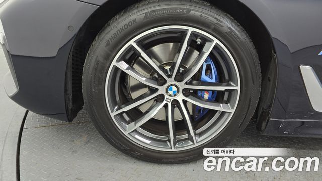 BMW 5-Series 520i M Sport