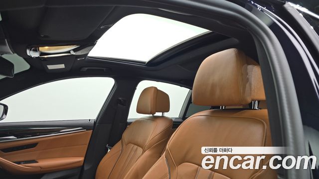 BMW 5-Series 520i M Sport