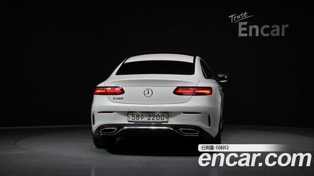 Mercedes-Benz E-Class E220d Coupe