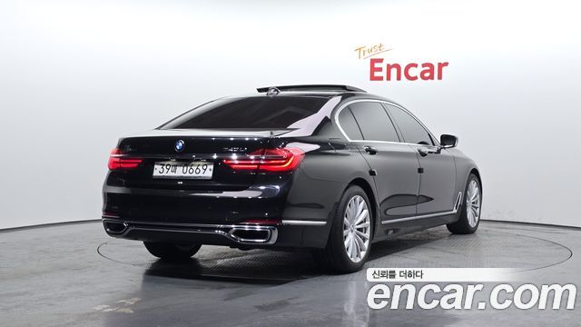 BMW 7-Series 740Li xDrive