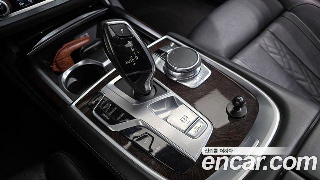 BMW 7-Series 740Li xDrive
