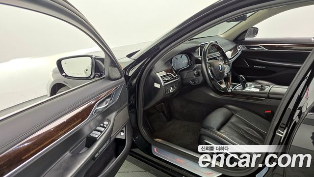BMW 7-Series 740Li xDrive