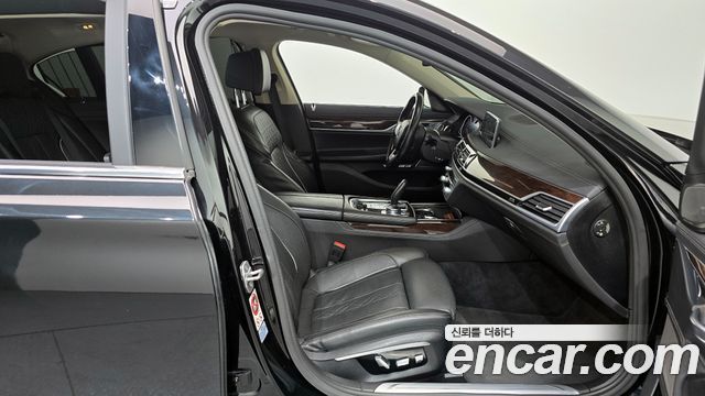 BMW 7-Series 740Li xDrive