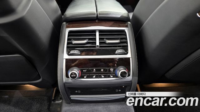 BMW 7-Series 740Li xDrive