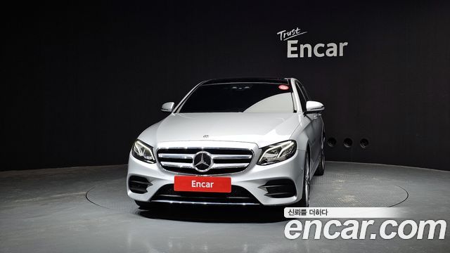 Mercedes-Benz E-Class E350 4MATIC AMG Line