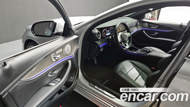 Mercedes-Benz E-Class E350 4MATIC AMG Line
