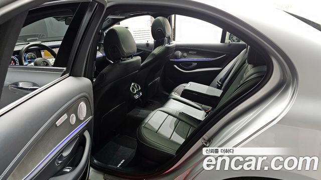 Mercedes-Benz E-Class E350 4MATIC AMG Line